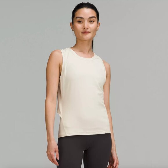 Nulu Back-twist Yoga Tank Top, size 8, white opal - Picture 4 of 5
